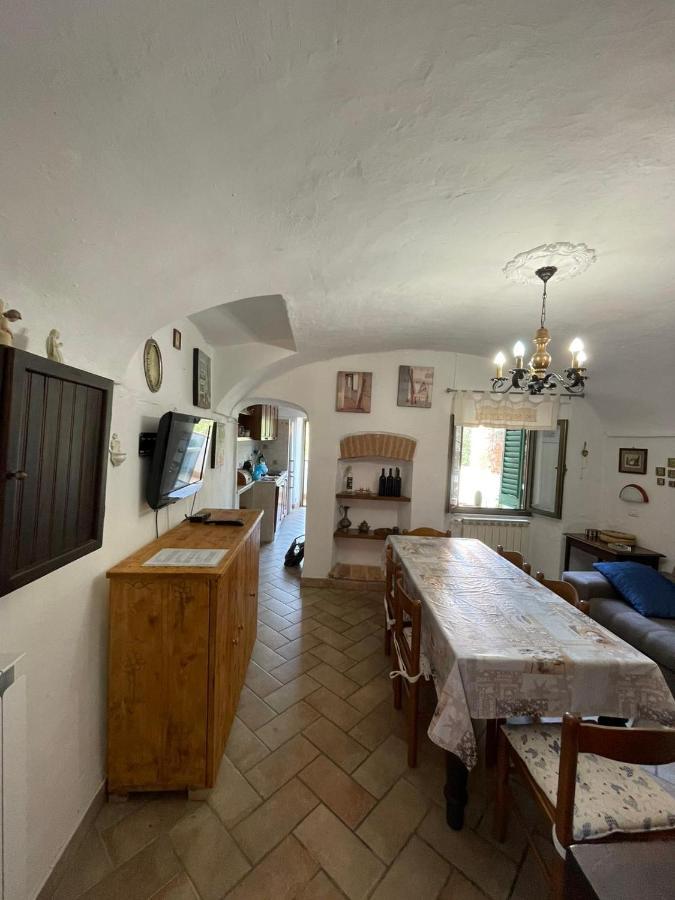 Casa Vacanza Pegrini Nel Centro Storico Di Gavi Extérieur photo